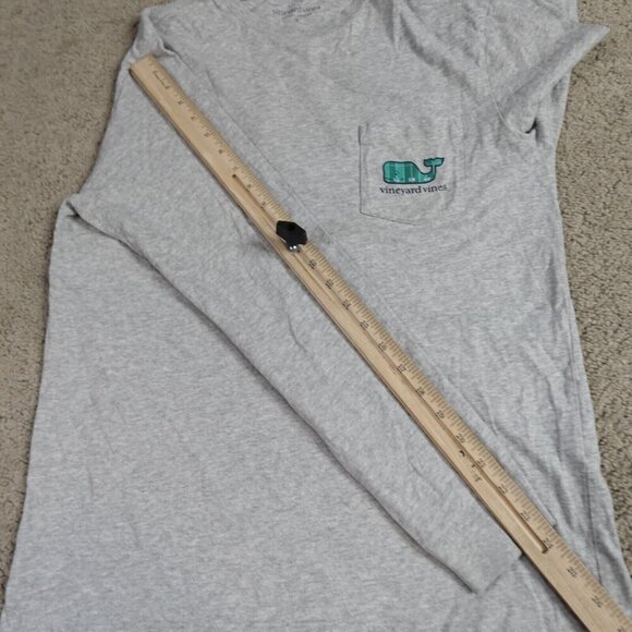 Vineyard Vines T-shirt Small Double Sided 50 Yard Line Football - Picture 6 of 7